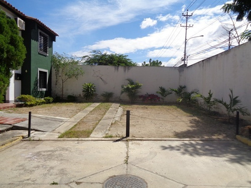 Imagen 2 de 21 de Casa En Venta En Cabudare Con Terreno Adicional Y Documentos Al Día Lista Para Firmar, Urb. Villa Roca