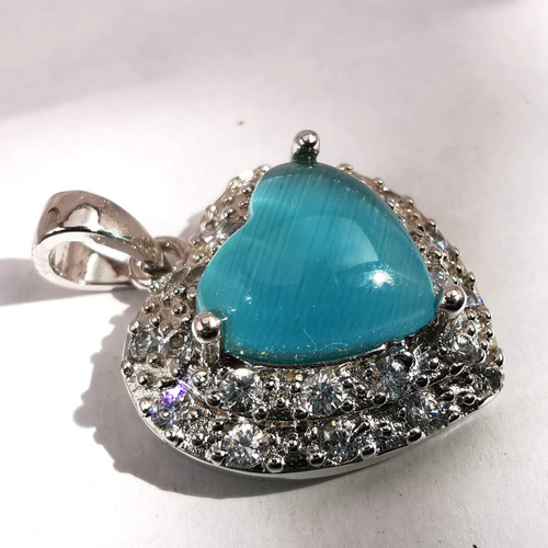 Imagen 4 de 5 de Dije Con Piedra Ojo De Gato Y Zirconias Plata Laminada .925