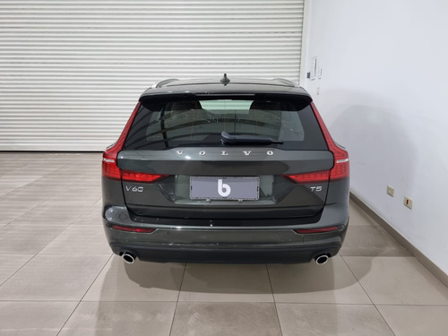 Volvo V60 2.0 T5 Momentum Drive-e 5p