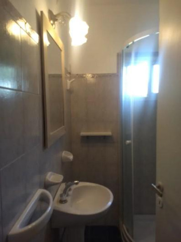 Casa En Venta - 3 Dormitorios 1 Baño 3 Cocheras - 330mts2 - Lincoln