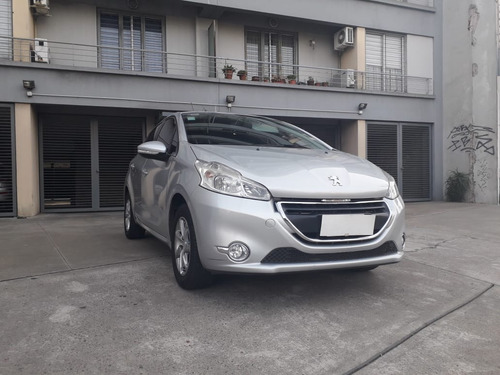 Peugeot 208 Allure Touchscreen