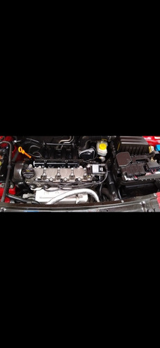 Imagen 10 de 10 de Volkswagen Suran 2010 1.6 Comfortline 101cv 11a