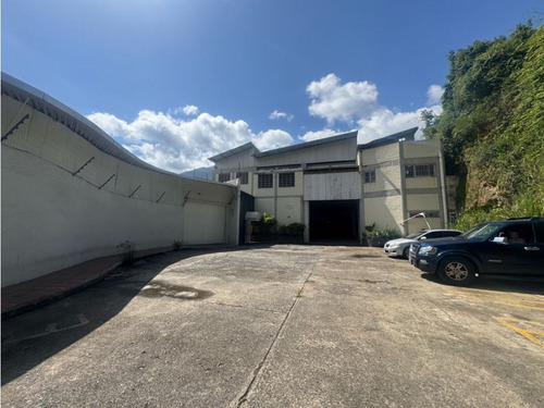 Se Vende Galpón 2132m2 Via Univ Santa Maria Petare 2128