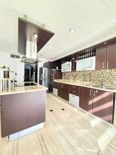 Hermosa Casa Bote B En Venta