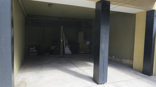 Imagen 3 de 3 de Cochera En Venta Olivos