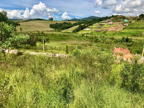 Lote/terreno 200 M2 (10x20) Na Cidade De Toledo/mg Próximo Ao Centro Da Cidade