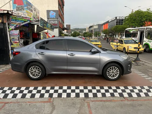 Kia Rio Emotion 1.4 Mt