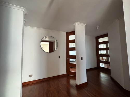 Vende Dueño: Vista Despejada, Las Condes A Pasos Metro L7.