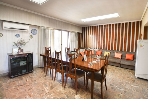 Casa Con Local En Venta En Tolosa