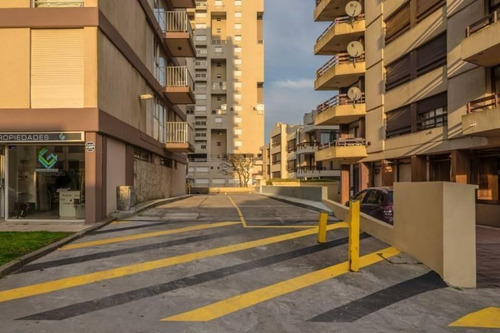 Imagen 2 de 15 de Departamento En Venta - 3 Ambientes - Pinamar Centro