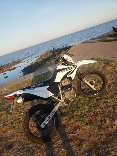 Imagen 14 de 16 de Honda Tornado 250 Mod 2013