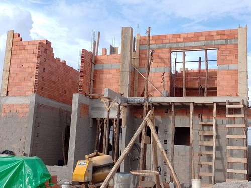 Imagem 8 de 13 de Casa Residencial Ruda, 3 Dorms (1 Suite), Escritório - Ca2642