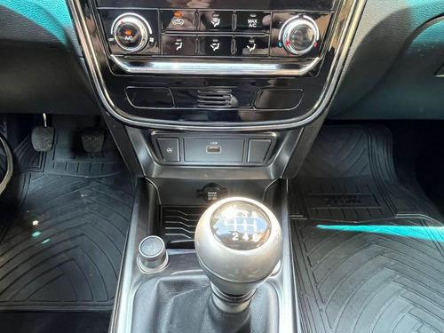 SsangYong Tivoli 1.6 4x2 MT Full