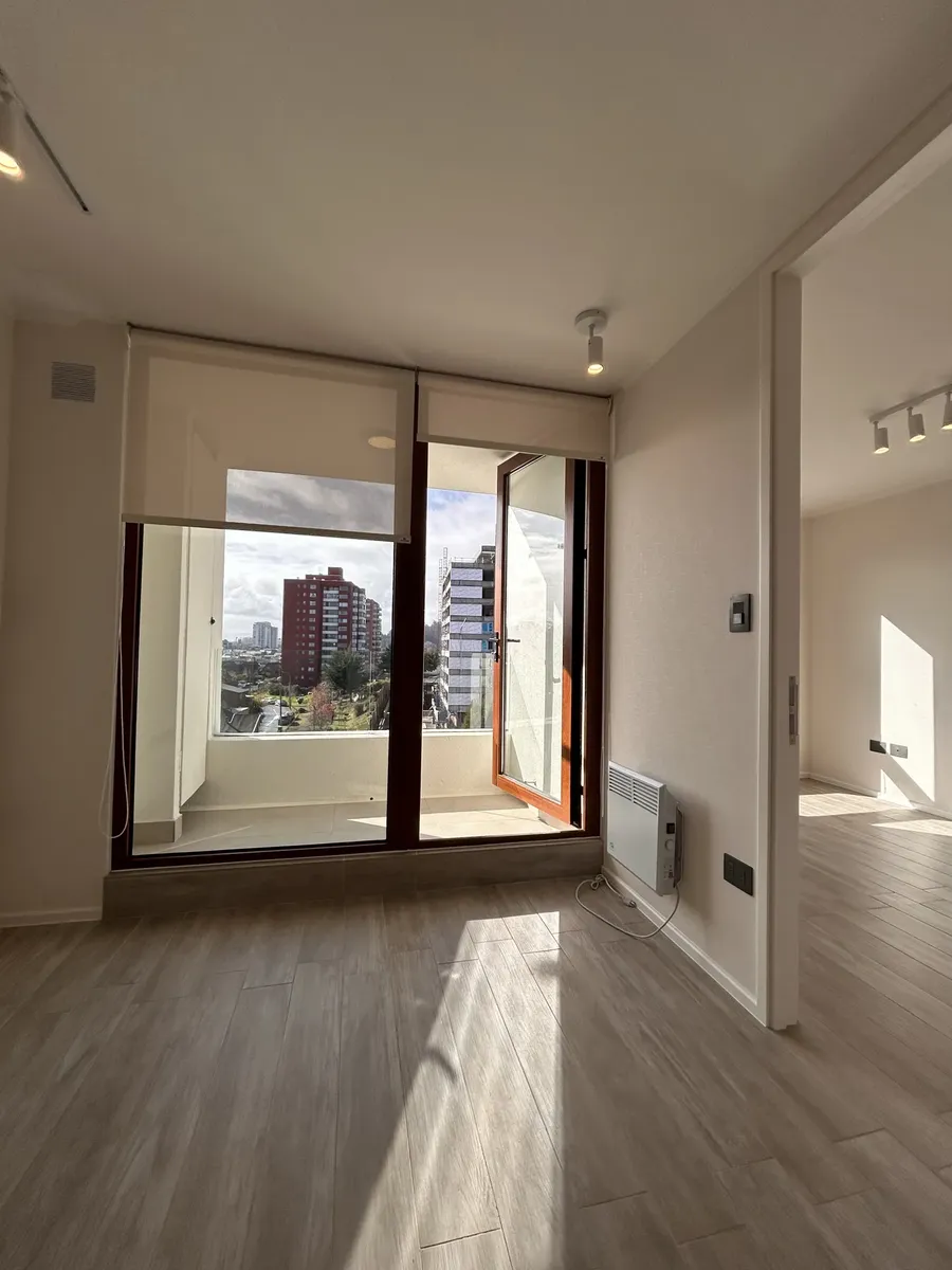 Imagen 5 de 8 de Arriendo Departamento Moderno, Comodidad Y Conectividad.