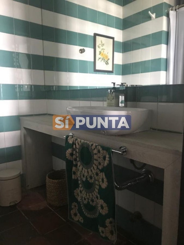 Imagen 5 de 7 de Apartamento En Playa Brava Alquilar