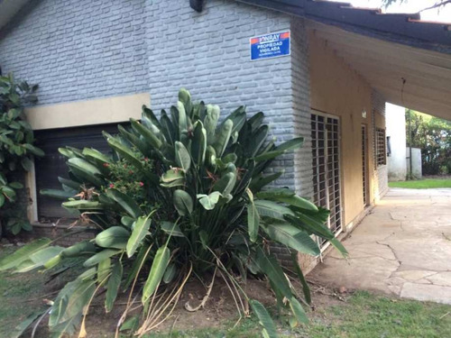 Imagen 7 de 14 de Casa Quinta De 3 Ambientes En Amplio Lote En Venta - La Reja