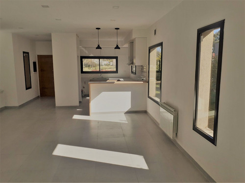 Imagen 7 de 30 de Venta Casa Quinta Lujan Del Sol Impecable Permuta