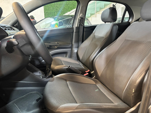 Volkswagen Gol 1.0 12V MPI TOTALFLEX 4P MANUAL