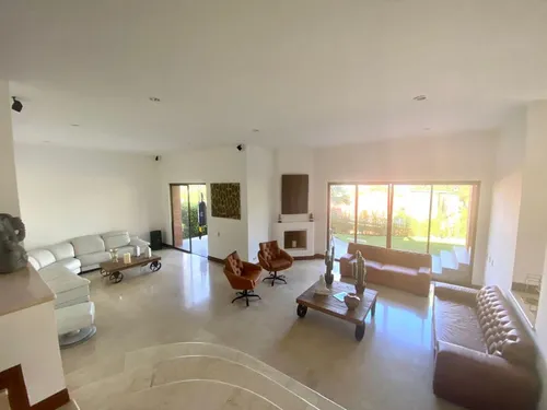 Casa En Venta En El Poblado, Loma De Los Balsos. Cod V10402