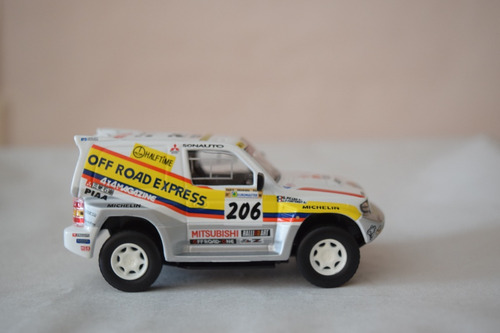 Mitsubishi Montero Evo 1998 Dakar (ed.chile)luppa Caja 1/43