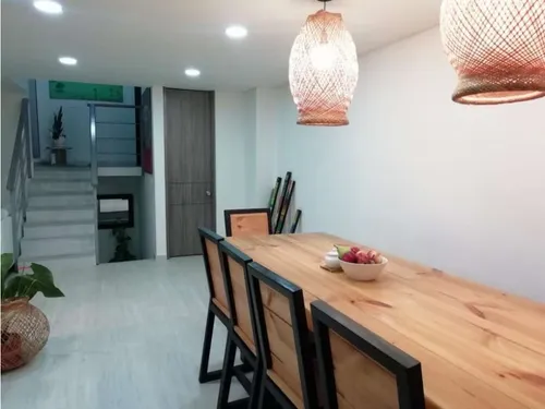 Rhbr-10476 (casa Piso 1, Guatape)