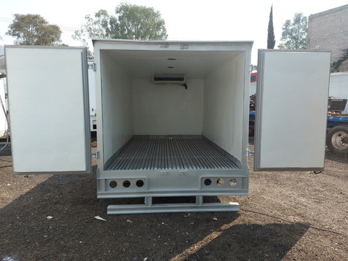 Caja Refrigerada De 4 Metros De Largo Para 6 Tarimas