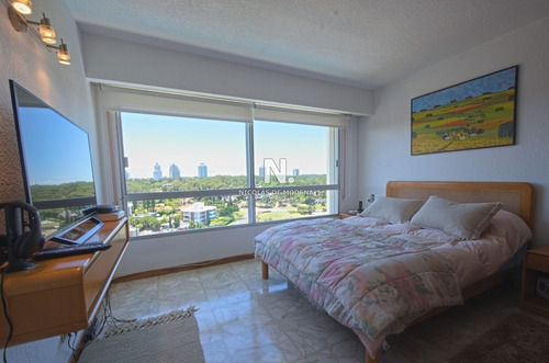 Apartamento En Venta Playa Mansa-ref:4371