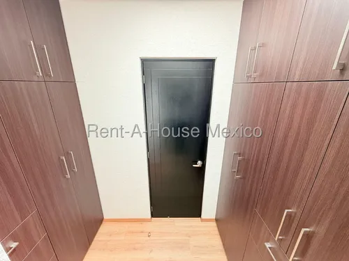 Casa En Renta En Zakia Querétaro. Sr