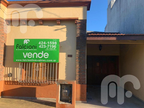 Imagen 4 de 6 de Venta Casa - Manuel B Gonnet