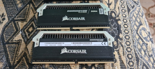 Imagem 1 de 6 de Memória Corsair Dominator 3200mhz