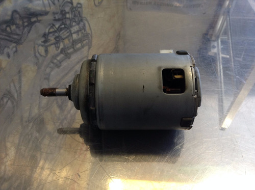 Motor De Motoventilador Nissan Tiida Mod 08-10 Original