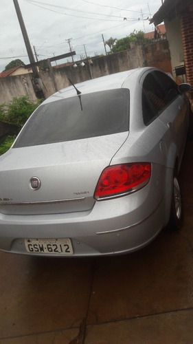 Fiat Linea 2012 1.8 16v Essence Flex 4p