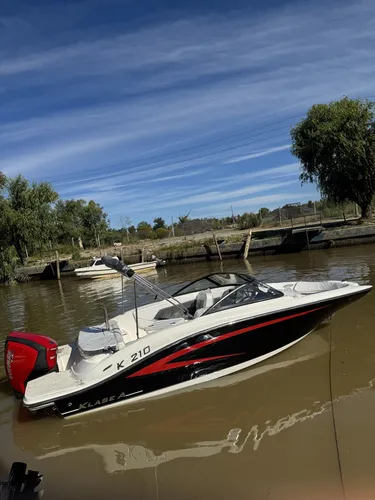 Klase A K210 Evinrude 150 Hp G2