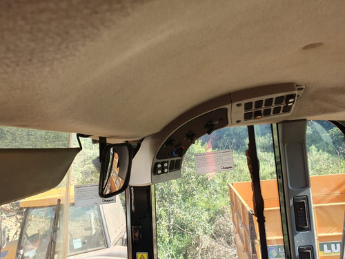Imagem 14 de 15 de Pá Carregadeira Caterpillar 950h Ano 2015 Cat 966