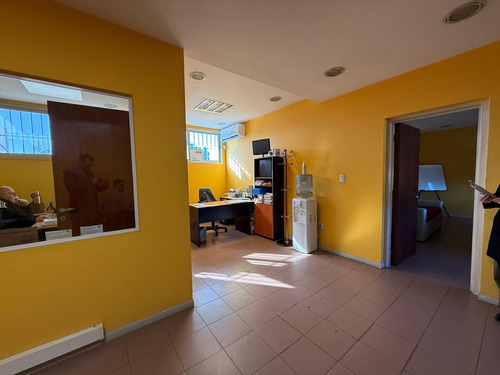 Galpón En Venta Y Alquiler En Castelar Norte