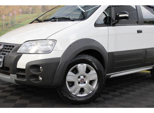Fiat Idea 1.8 MPI ADVENTURE 8V FLEX 4P MANUAL