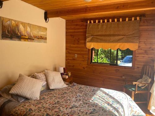 Arriendo Casa De 5 Dorm. En Rivera Del Rio Liucura En Pucón
