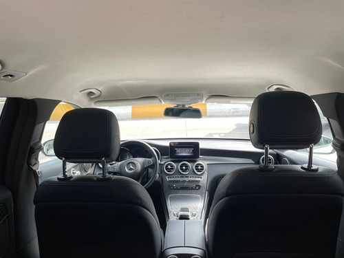 Imagen 10 de 13 de Mercedes-benz Clase Glc 2019 2.0 300 Sport At