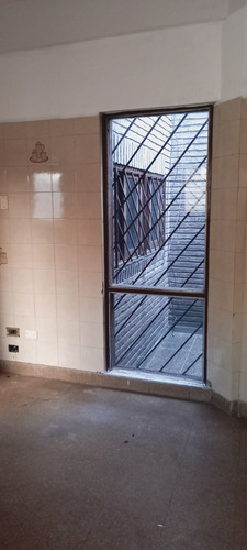 Imagen 19 de 30 de Casa Banfield 4 Ambientes