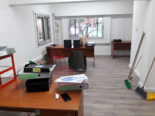 Imagen 3 de 5 de Oportunidad! Depósito En Venta De 550m2 - Villa Lugano
