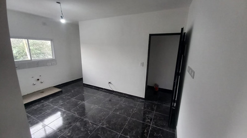 Departamento 3 Amb. En Alquiler San Justo En Construcción