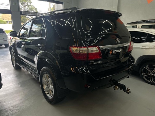 Toyota Hilux SW4 SRV D4-D 4x4 3.0 TDI Dies. Aut