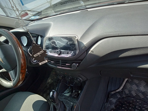 Imagen 5 de 13 de Chevrolet Onix 2021 1.0t Ls Mt