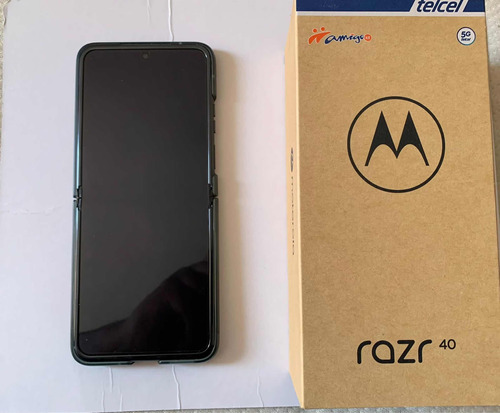 Moto Razr 40