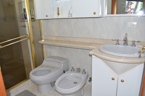 Imagen 9 de 14 de Gabriel Rivas Vende Casa En Urb. El Bosque Valencia Cod: Atc-541