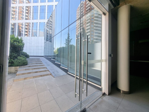 Local Comercial En Arriendo En Las Condes 148 M2