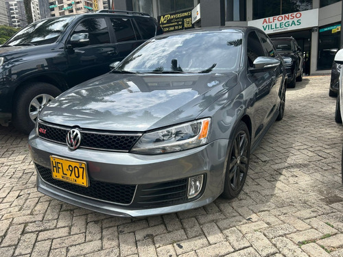 Volkswagen Jetta 2.0 Gli