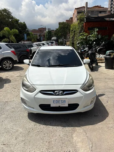 Hyundai Accent 1.6l 5 p