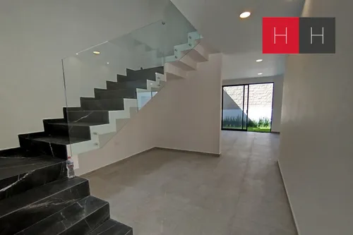 Casa En Venta En Lomas De Angelópolis Iii, Parque Nayarit