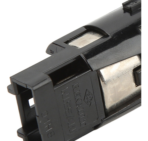 Toma De Corriente Para Encendedor De Cigarrillos 12v 2533129
